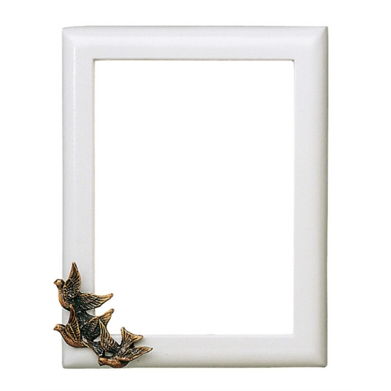 Immagine di Cornice porta-foto rettangolare - Finitura bianca con decorazione colombe - Linea Olpe Bianco Volo - Bronzo