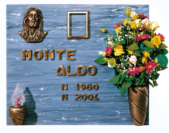 Image sur Proposition de pierre tombale - Amphora Bronze Glitter Ligne - Vase à fleurs et lampe votive - Assiette Christ - Lettres italiennes