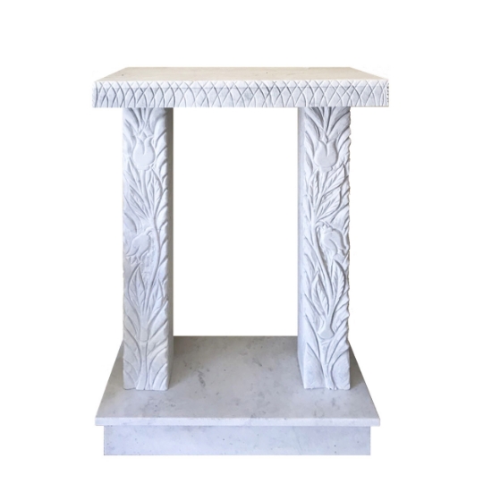 Altare in marmo di carrara (vista completa)